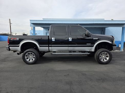 Used 2006 Ford F250 XL AWD/4WD image 2