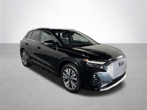 Used 2023 Audi Q4 e-tron Premium Plus w/ Premium Plus RWD image 4