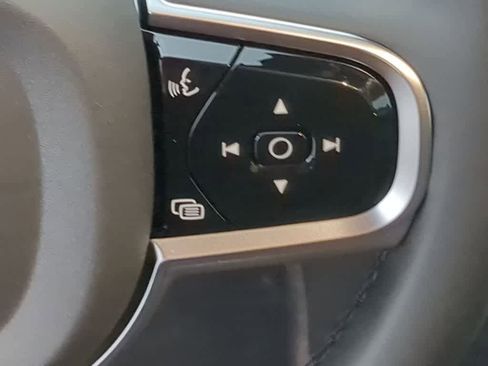 Certified 2025 Volvo S60 T8 Plus AWD/4WD image 23