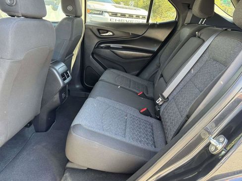 Used 2023 Chevrolet Equinox LT FWD image 17