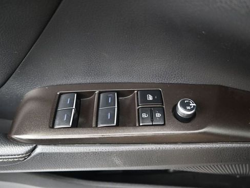 Used 2024 Toyota Camry XSE FWD image 11