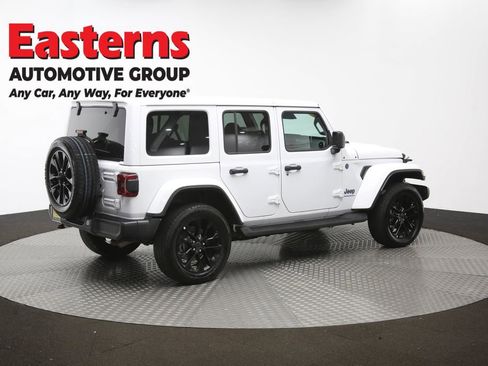 Used 2025 Jeep Wrangler Unlimited Sahara AWD/4WD image 42