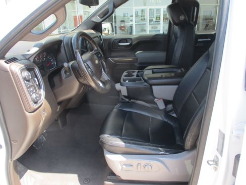 Used 2019 Chevrolet Silverado 1500 LT w/ All-Star Edition AWD/4WD image 4