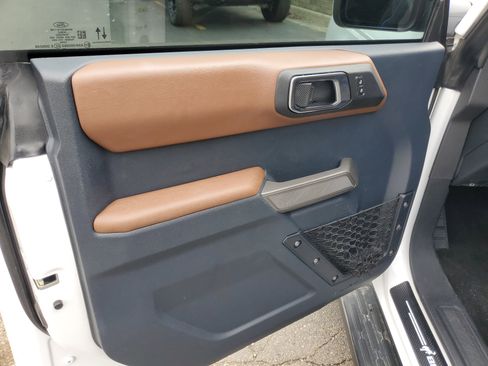 Used 2023 Ford Bronco Outer Banks image 10