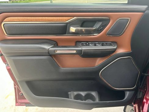 Used 2019 RAM 1500 Limited AWD/4WD image 11