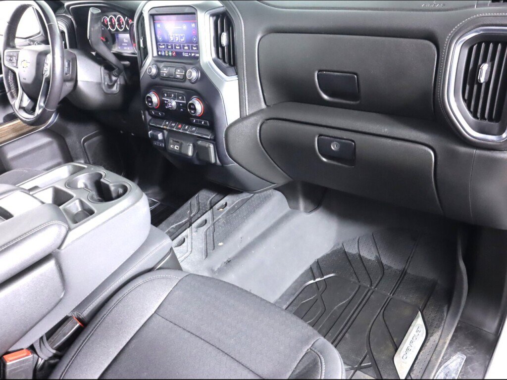 Used 2021 Chevrolet Silverado 1500 LT w/ Convenience Package II AWD/4WD image 45