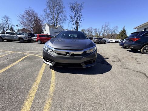 Used 2021 Honda Civic Sport image 8