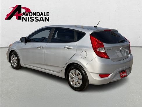 Used 2017 Hyundai Accent SE image 3