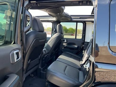 Used 2024 Jeep Wrangler High Altitude AWD/4WD image 11