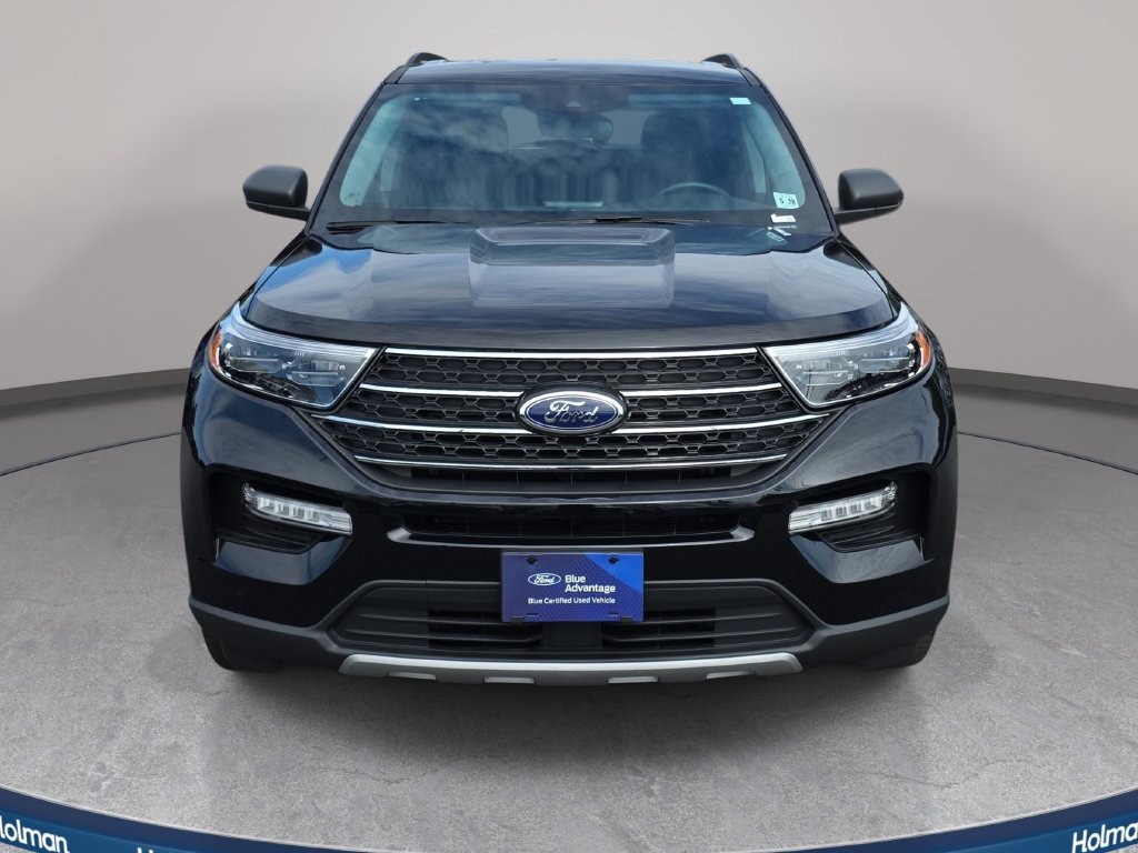 Certified 2023 Ford Explorer XLT w/ Equipment Group 202A AWD/4WD image 2