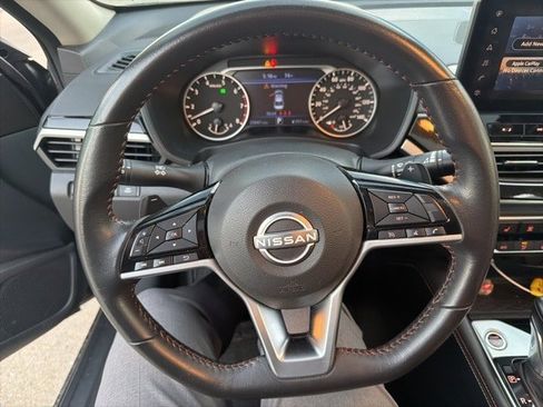 Used 2024 Nissan Altima 2.5 SR w/ SR Premium Package image 17