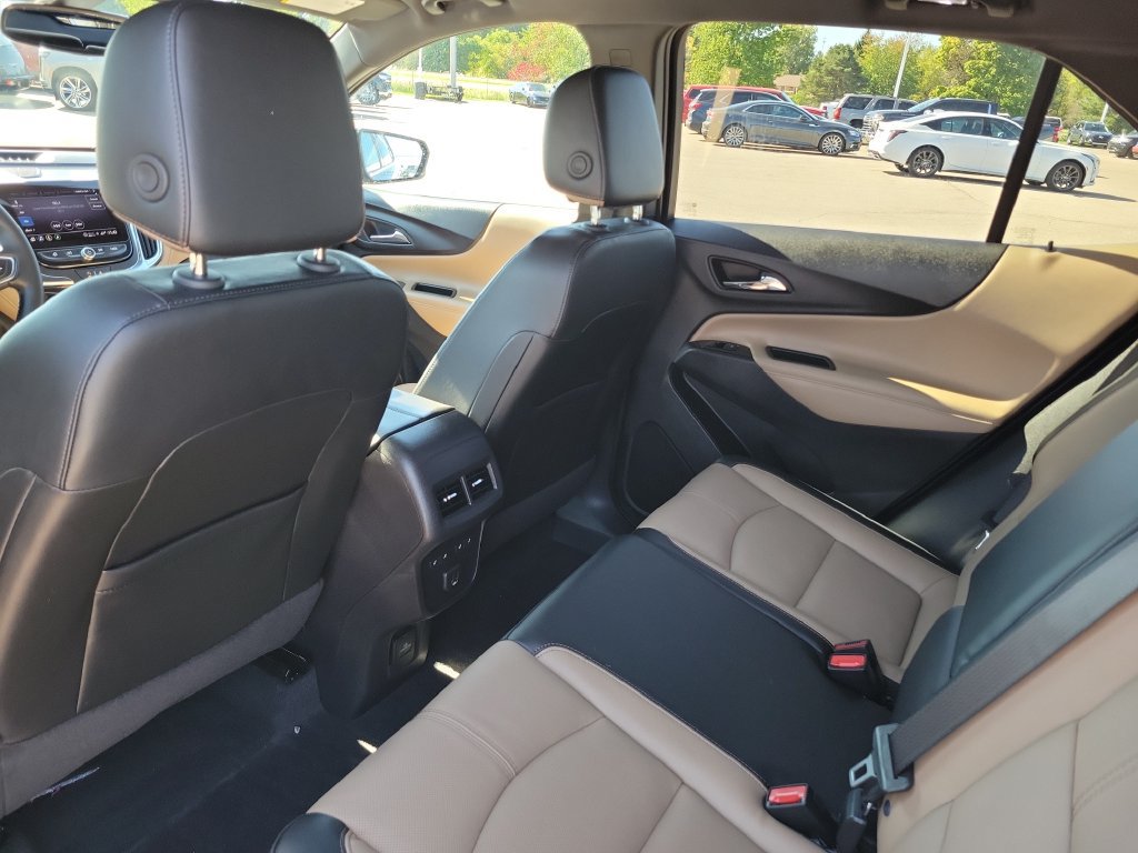 Used 2024 Chevrolet Equinox Premier FWD image 31