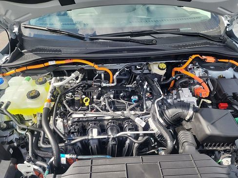 New 2025 Ford Escape SE w/ PHEV Premium Package image 13