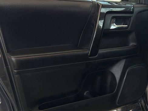 Used 2019 Toyota 4Runner TRD Off-Road image 36