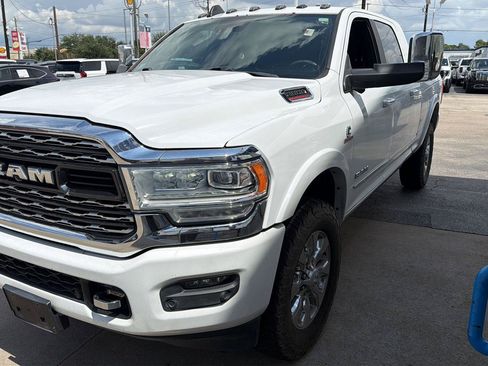 Used 2021 RAM 2500 Limited AWD/4WD image 4