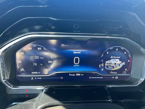 Used 2025 Chevrolet Silverado 2500 LT w/ Convenience Package image 14