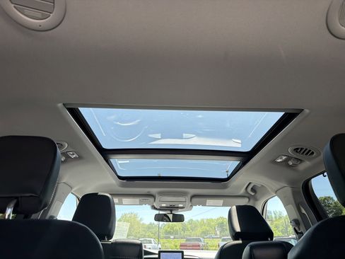 Used 2021 Ford Explorer Limited w/ Equipment Group 301A image 24