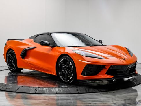 Used 2021 Chevrolet Corvette Stingray Premium Conv w/ Z51 Performance Package image 26