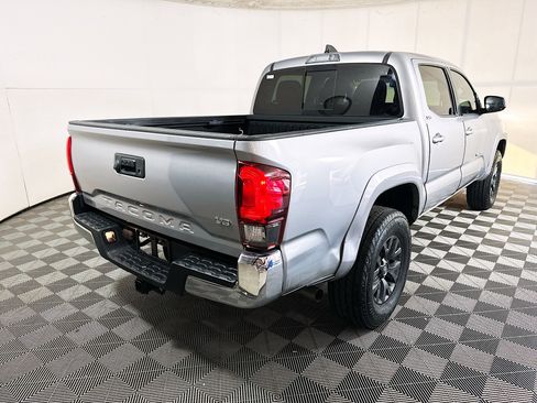 Used 2021 Toyota Tacoma SR5 RWD image 3