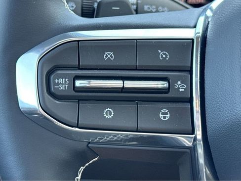 New 2026 GMC Acadia Denali w/ Super Cruise Package AWD/4WD image 17