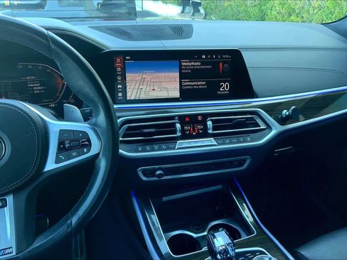 Used 2021 BMW X7 xDrive40i w/ M Sport Package image 6