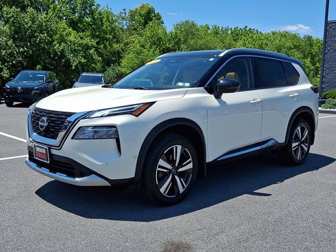 Certified 2023 Nissan Rogue Platinum AWD/4WD image 3