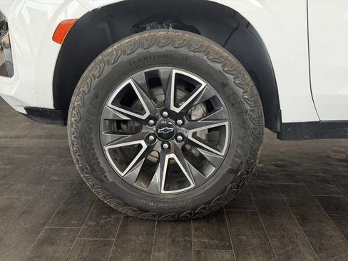 Used 2023 Chevrolet Suburban Z71 AWD/4WD image 24
