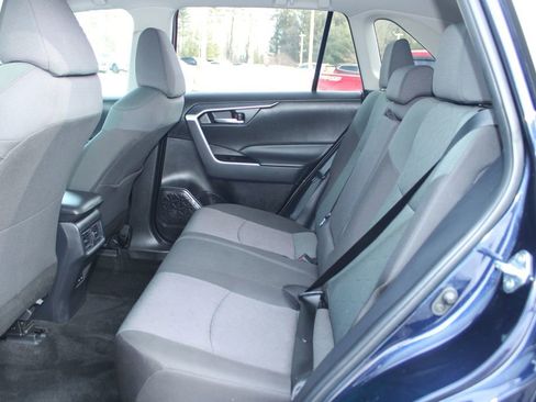 Used 2025 Toyota RAV4 XLE image 14