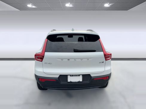 New 2026 Volvo XC40 B5 Plus w/ Protection Package Premier image 10