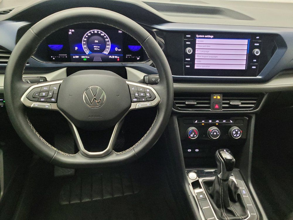 Used 2023 Volkswagen Taos SE w/ Panoramic Sunroof Package FWD image 22