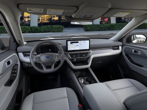 New 2026 Ford Explorer Active RWD image 9