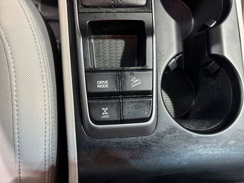 Used 2017 Hyundai Tucson Sport image 32