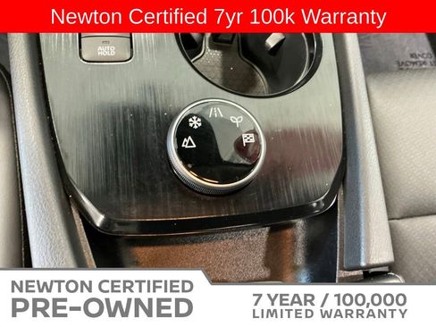 Used 2024 Nissan Rogue SV w/ SV Premium Package AWD/4WD image 9