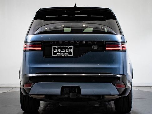 Used 2023 Land Rover Discovery S R-Dynamic image 10