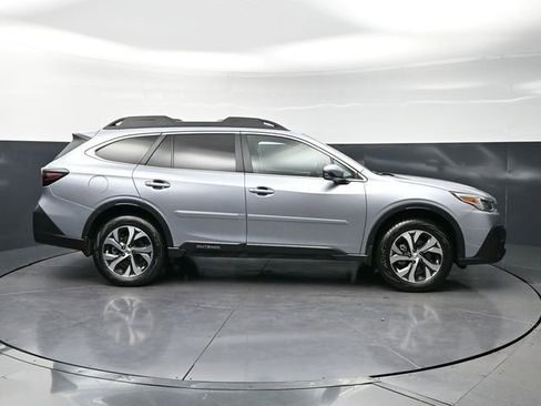 Used 2020 Subaru Outback Limited XT w/ Popular Package #2 image 4