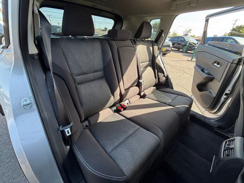 Used 2025 Nissan Rogue SV AWD/4WD image 41