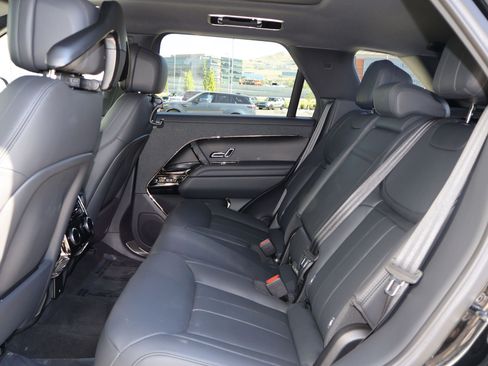 Certified 2025 Land Rover Range Rover Sport SE AWD/4WD image 26