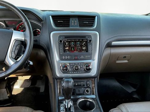 Used 2017 GMC Acadia Limited SLT image 9