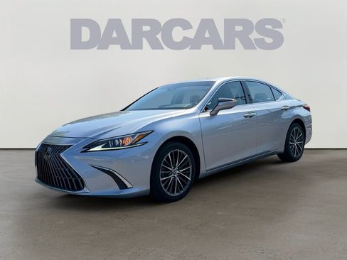 Used 2022 Lexus ES 350 w/ Premium Package FWD image 2