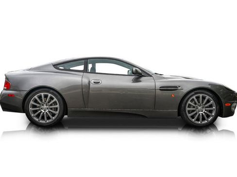 Used 2002 Aston Martin Vanquish RWD image 2