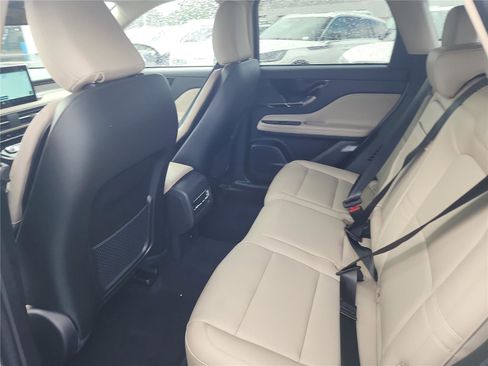 New 2026 Lincoln Corsair Premiere image 17