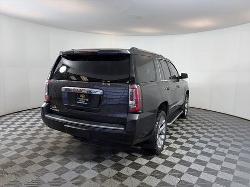 Used 2018 GMC Yukon Denali image 10