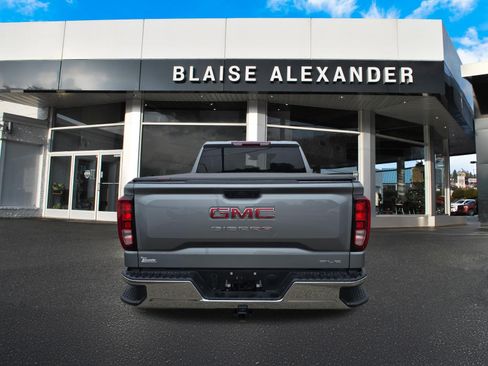 Used 2026 GMC Sierra 1500 SLE AWD/4WD image 4