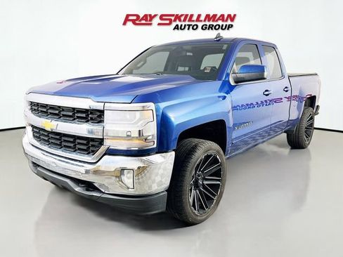 Used 2016 Chevrolet Silverado 1500 LT w/ All Star Edition image 3
