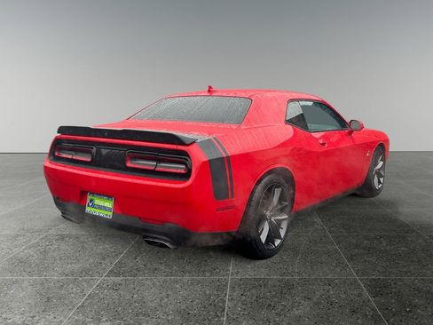 Used 2016 Dodge Challenger R/T Scat Pack w/ Leather Interior Group image 7