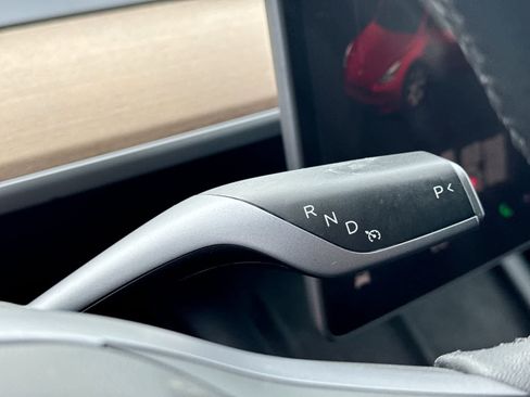 Used 2023 Tesla Model Y Long Range AWD/4WD image 35