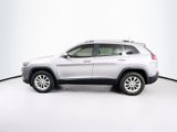 Used 2019 Jeep Cherokee Latitude w/ Popular Appearance Group image 4
