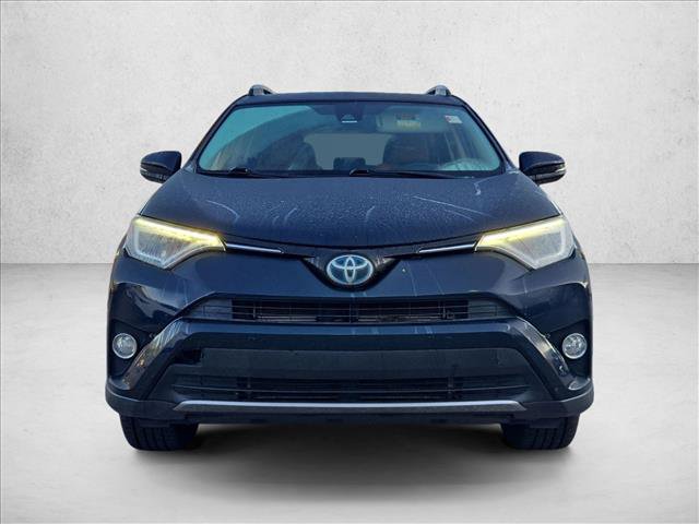 Used 2018 Toyota RAV4 Limited AWD/4WD image 2