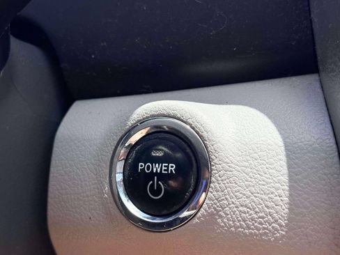 Used 2010 Toyota Camry Hybrid FWD image 26