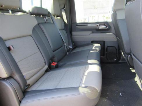 New 2026 Chevrolet Silverado 2500 ZR2 image 36